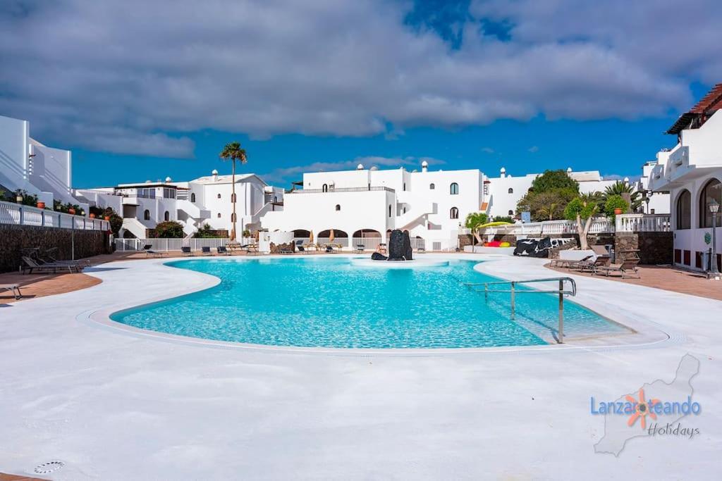 Vivienda Vacacional El Rinconcito Costa Teguise Exterior photo